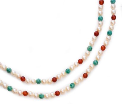 Necklace with two rows of cultured pearls...
