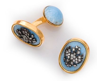 Pair of cufflinks in 585th gold, decorated...