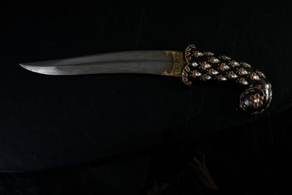 null Indian dagger known as khanjar
Black jade handle decorated with lily flowers...