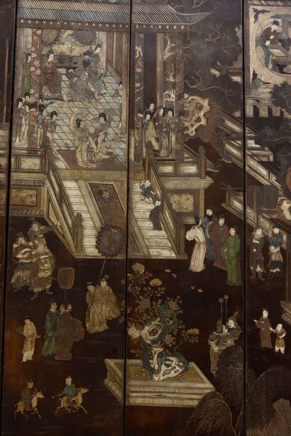 null Important twelve-leaf Coromandel lacquer screen decorated with a large palace...
