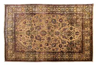 null Rare and exceptional Tabriz Soof in silk brocaded with golden threads (North-West...