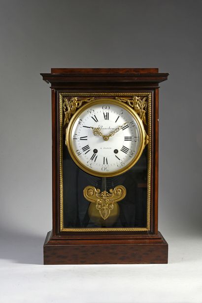 Mahogany clock with brass fillet decoration,...