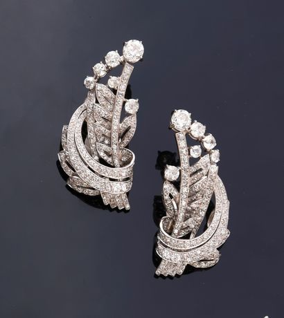 null Important pair of ear clips in 18k white gold with a palm motif and scrolls...