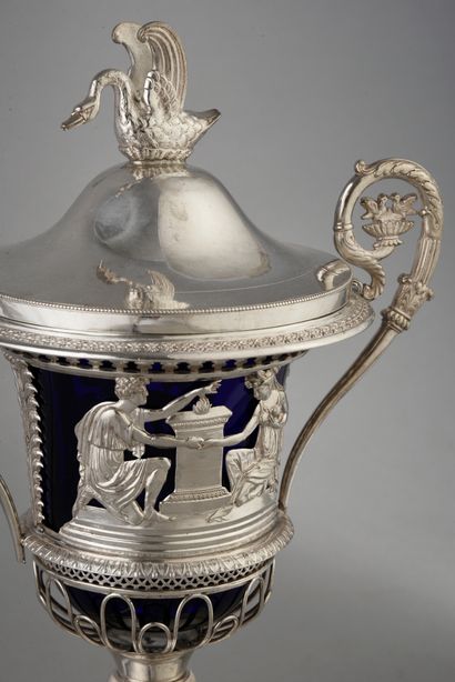 null Silver sugar bowl 1st title of Empire style, in the form of Medici vase, it...