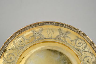 null Cup and its under cup out of vermeil 950°° with finely engraved decoration of...