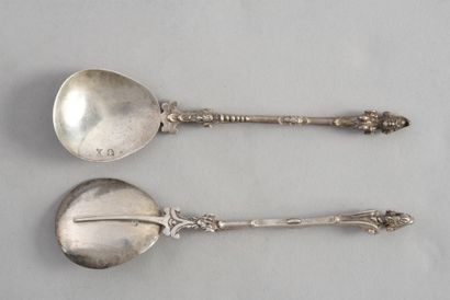 null Suite of six silver spoons 2nd title, Renaissance model, rat tail, the stem...