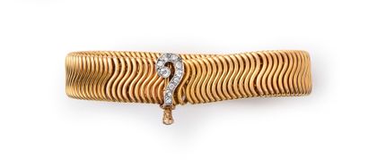 null Gold bracelet 750th (18k), snake link, decorated with a clasp stylizing a question...