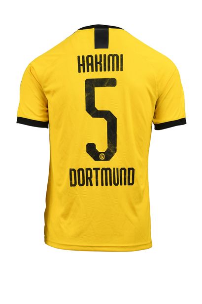 null Achraf Hakimi. Défenseur. Maillot N°5 du Borussia Dortmund porté lors de la...