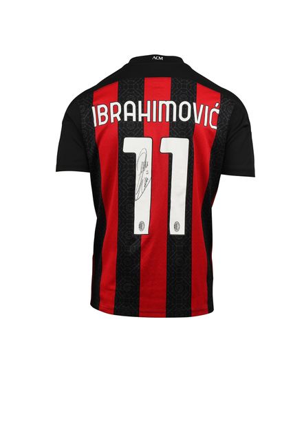 null Zlatan Ibrahimovic. Maillot N°11 du Milan AC avec l'autographe authentique du...