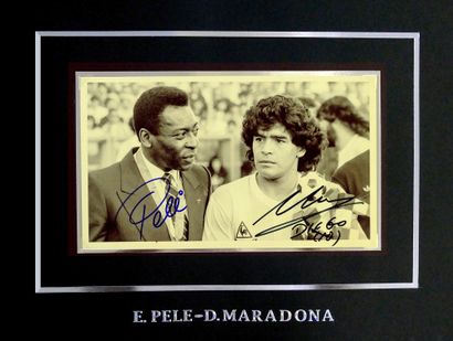 Pelé - Diego Maradona. Autographes authentiques...