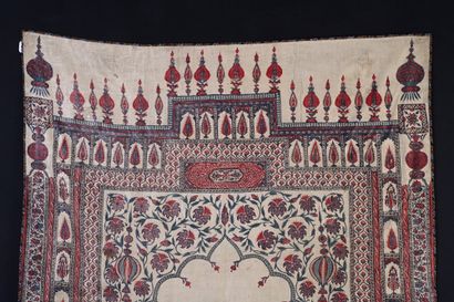 null Kalemkar, Inde ou Perse, milieu du XIXe siècle, toile de coton crème imprimée...