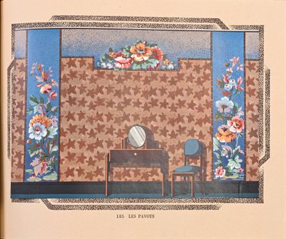 null Strain of wallpaper samples, circa 1930- 1940, natural and stylized flowers...