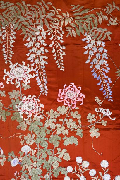 null Embroidered hanging, Japan, first third of the 20th century, copper silk satin...