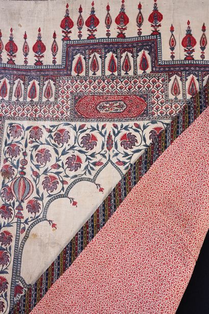 null Kalemkar, Inde ou Perse, milieu du XIXe siècle, toile de coton crème imprimée...