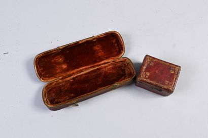 null Two boxes in gilt leather with small irons, end of the XVIIIth century, small...