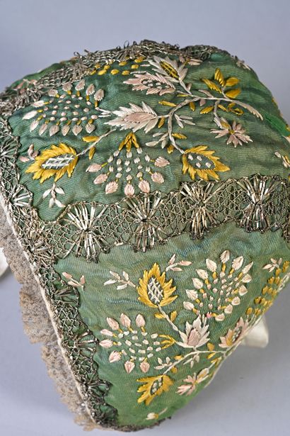 null Embroidered cap, late eighteenth-early nineteenth century, fluted green cap...