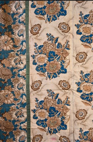 null Two pairs of curtains in Indian, circa 1830, woodblock print on linen canvas,...