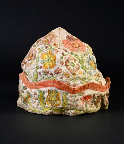 Embroidered men's bonnet, first half of the...