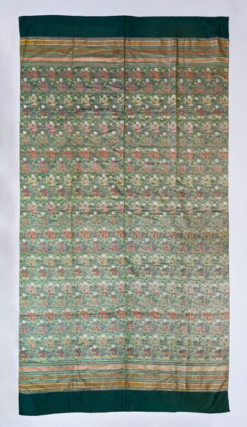 null Lampas shawl or hanging, China, late 19th century, lampas green satin background,...