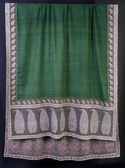 null Rare long cashmere shawl, India, first quarter of the nineteenth century, plain...