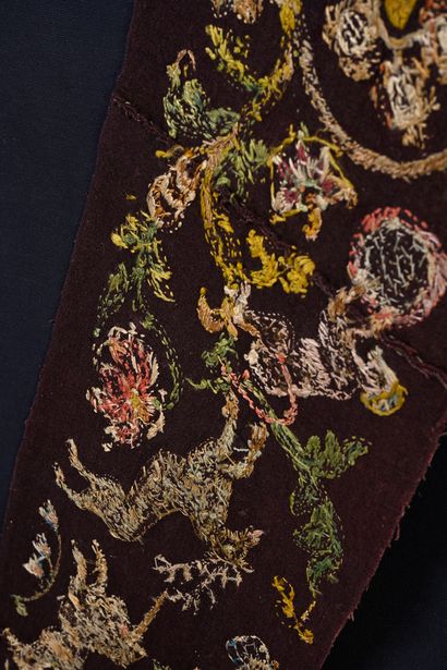 null Part of embroidered bed slope, Germany or Switzerland, beginning of the XVIIth...