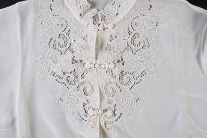 null Elements of women's costume, embroidery and lace, late nineteenth early twentieth...