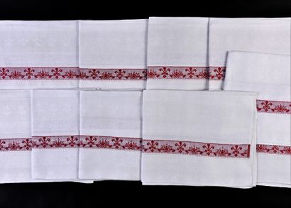 null Kitchen linen, ten tea towels with damask beds, early 20th century.
Ten tea...