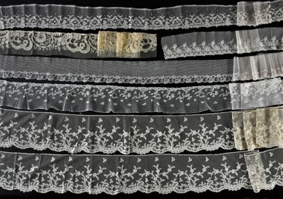 null Six lace borders, Carrickmacross, late 19th century.

Three with typical Carrickmacross...