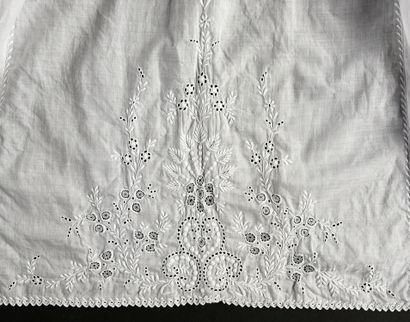 null Christening dress, Ayrshire embroidery, mid-19th century.

Long presentation...