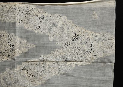 null Pillowcase in Brussels lace, spindles, circa 1730-40.

Pillowcase made in the...