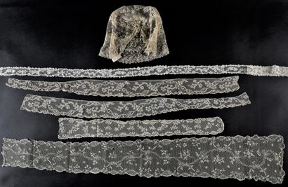 null Women's costume accessories in needle lace, Argentan, circa 1760-70.

With floral...