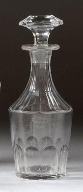 null Louis-Philippe, roi des Français (1830-1848). Carafon à liqueur en cristal taillé,...