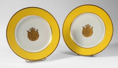 null Napoléon Bonaparte, roi d'Italie (1805-1814). Paire d'assiettes plates en porcelaine,...