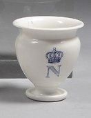 null Service des offices de l'Empereur Napoléon III. Petit pot à crème, en porcelaine...