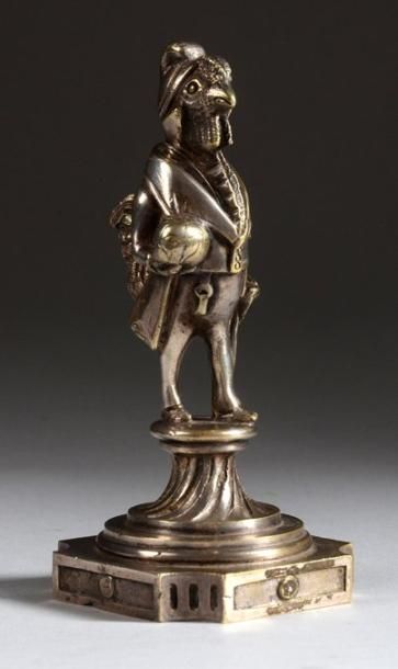 null L'empereur Napoléon III. Statuette en métal argenté, représentant une caricature...