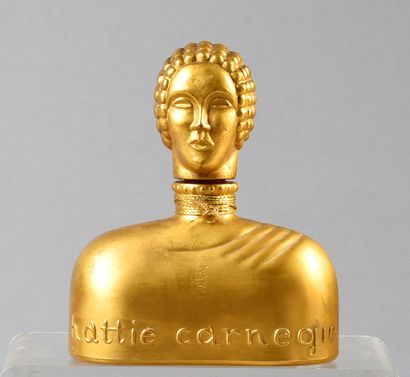 null Hattie Carnegie
« Perfume n°7 » - (années 1930)
Flacon grand-luxe en verre incolore...