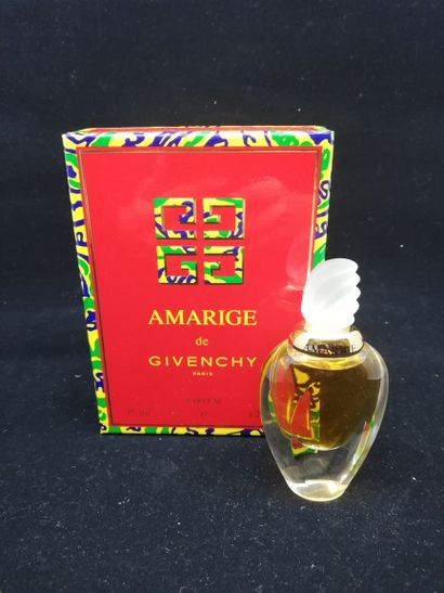 Givenchy – « Amarige » - (1991)

Présenté...