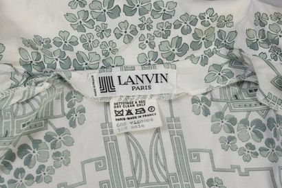 null LANVIN Paris, robe chemise en soie et viscose blanche imprimé de fleurs et de...
