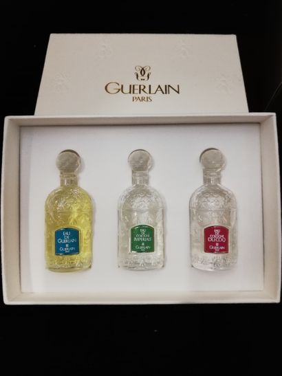 null Guerlain – « Shalimar » - (1925)

Lot comprenant un diminutif parfum 7,5ml de...