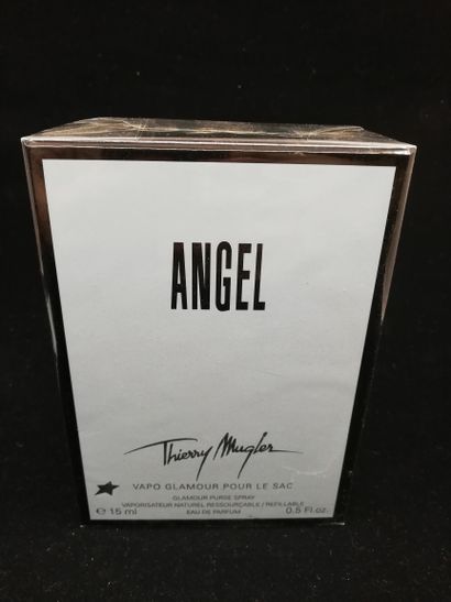 null Thierry Mugler – « Angel » - (1992)

Lot comprenant le flacon vaporisateur 15ml...