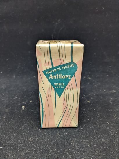 null 235

WEIL « Antilope » - Année 1950

Scellé dans son étui carton, flacon contenant...