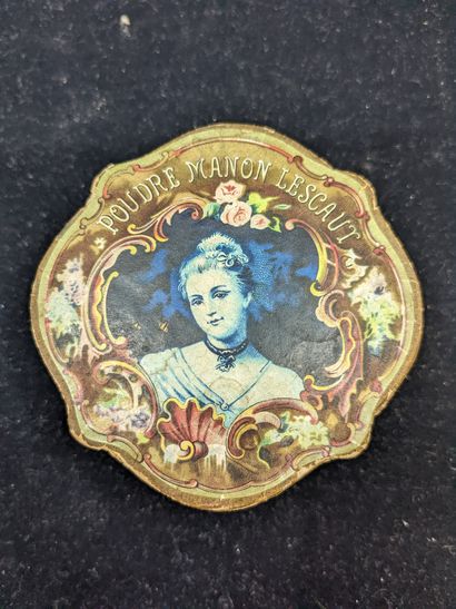 null BOURJOIE « Manon Lescaut » - (Années 1900)

Boîte de poudre en carton gainé...