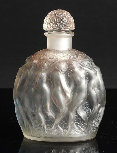 MOLINARD «Calendal» - (1929) Flacon en verre incolore pressé moulé dépoli satiné...
