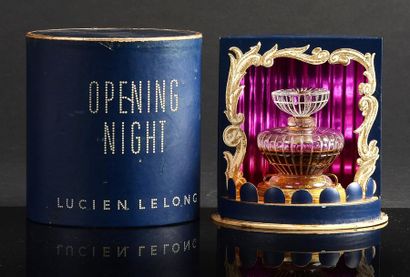 LUCIEN LELONG «Opening Night» - (années 1930 - Etats Unis) Présenté dans son coffret...