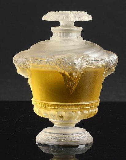GUERLAIN «Bouquet de Faunes» - (1926) Flacon en verre incolore pressé moulé dépoli...