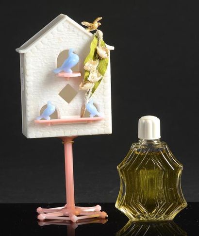DE JUSSY «Muguet» - (années 1950) Présentation fantaisie du parfum: flacon en verre...
