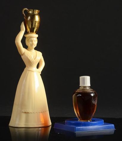 DE JUSSY «Gardénia» - (années 1950) Présentation fantaisie du parfum: flacon urne...