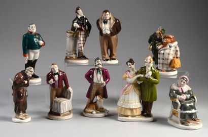 null Ensemble de neuf personnages en porcelaine polychrome, inspirés de personnages...