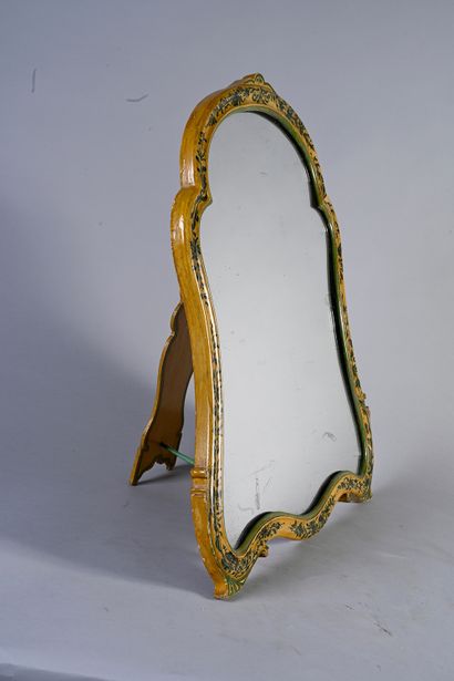 null Rare mirror of toilet of form moved in Parisian varnish decorated in blue on...