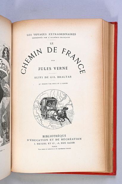 null Exceptionnelle collection des 47 volumes de Jules Verne, le dos au phare et...